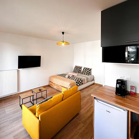 Cosy Paris Apartment Bagnolet